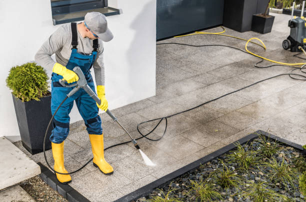Garage Pressure Washing in Atlanta, TX